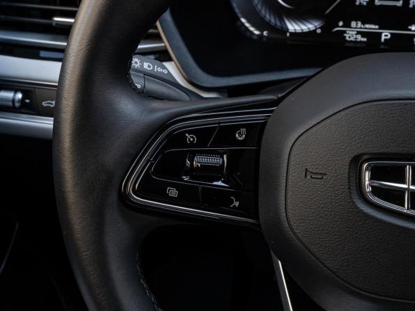 Geely Emgrand II с пробегом 2023 года, цена 1 715 000 рублей, 5913 км, седан, Автокод Объявления