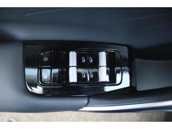 Geely Atlas II с пробегом 2023 года, цена 2 810 000 рублей, 10080 км, внедорожник, Автокод Объявления