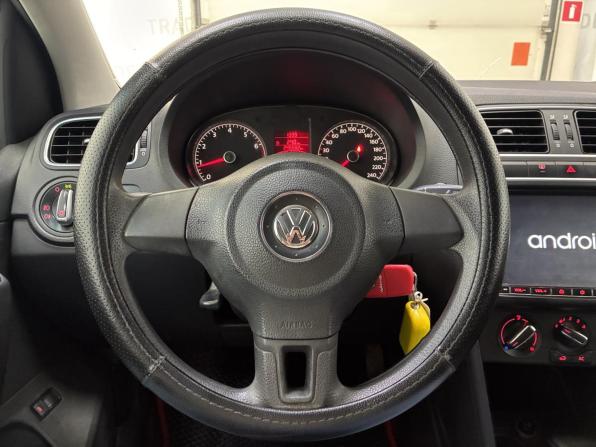 Volkswagen Polo V с пробегом 2012 года, цена 599 000 рублей, 245000 км, седан, Автокод Объявления