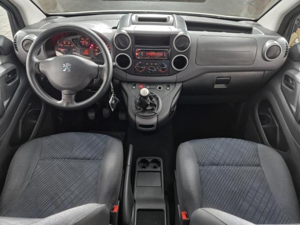 Peugeot Partner II с пробегом 2009 года, цена 415 000 рублей, 328580 км, минивэн, Автокод Объявления
