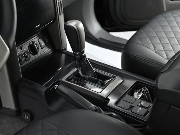 Toyota Land Cruiser Prado 150 Series с пробегом 2011 года, цена 1 519 000 рублей, 150318 км, внедорожник, Автокод Объявления