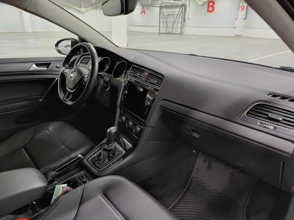 Volkswagen Golf VII Рестайлинг с пробегом 2020 года, цена 1 799 000 рублей, 95806 км, хэтчбек, Автокод Объявления