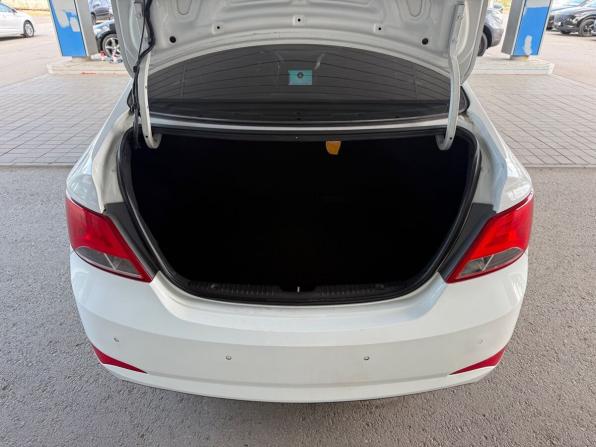 Hyundai Solaris I Рестайлинг с пробегом 2016 года, цена 949 000 рублей, 126100 км, седан, Автокод Объявления