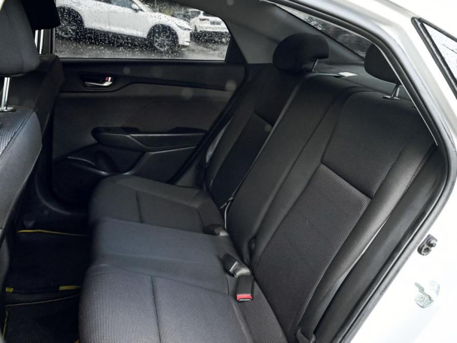 Hyundai Solaris II Екатеринбург  - изображение 19