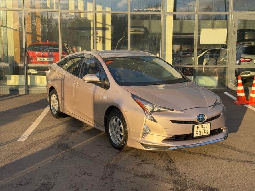 Toyota Prius IV (XW50) Санкт-Петербург  - изображение 3