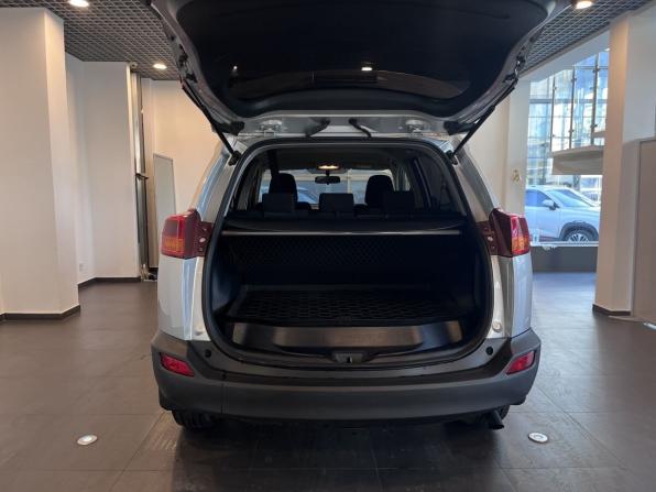 Toyota RAV4 IV (XA40) с пробегом 2015 года, цена 2 480 000 рублей, 56687 км, внедорожник, Автокод Объявления