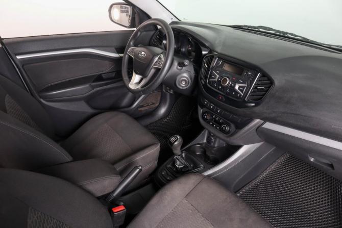Lada (ВАЗ) Vesta I с пробегом 2019 года, цена 699 000 рублей, 108000 км, седан, Автокод Объявления