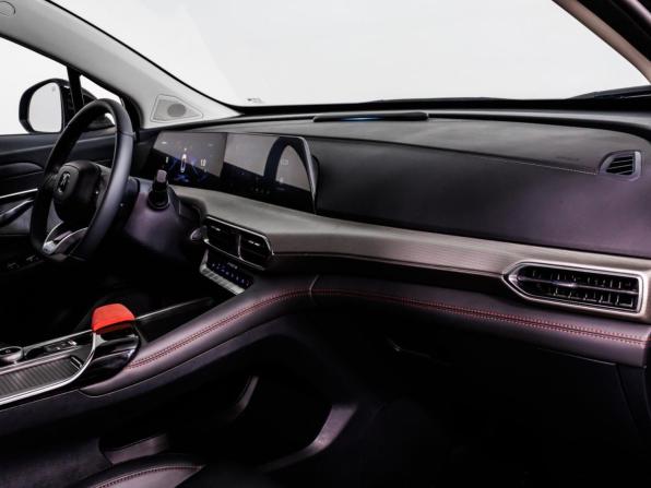 Changan UNI-T I с пробегом 2023 года, цена 2 379 000 рублей, 10800 км, внедорожник, Автокод Объявления