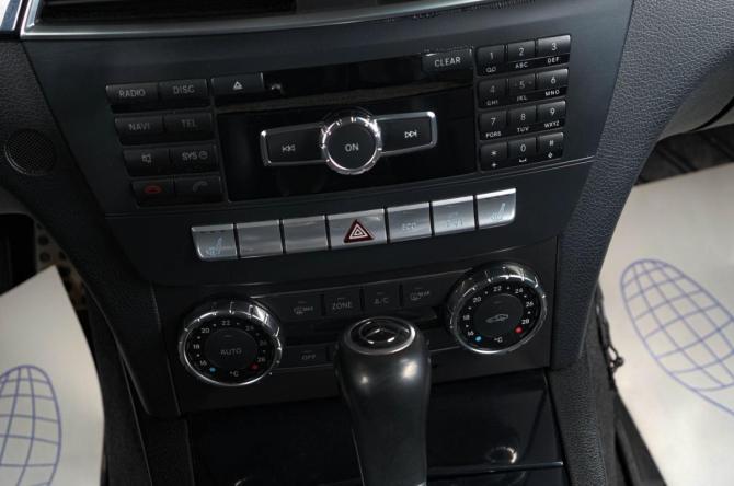 Mercedes-Benz C-Класс III (W204) Рестайлинг с пробегом 2012 года, цена 1 689 000 рублей, 113000 км, седан, Автокод Объявления