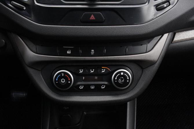 Lada (ВАЗ) Vesta I с пробегом 2016 года, цена 750 000 рублей, 156414 км, седан, Автокод Объявления