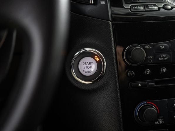 Infiniti FX II (S51) Рестайлинг с пробегом 2011 года, цена 2 250 000 рублей, 209842 км, внедорожник, Автокод Объявления
