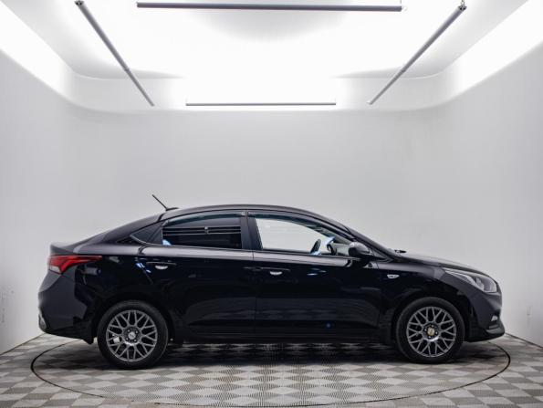 Hyundai Solaris II с пробегом 2017 года, цена 1 177 000 рублей, 207245 км, седан, Автокод Объявления