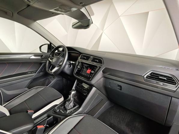 Volkswagen Tiguan II Рестайлинг с пробегом 2021 года, цена 4 200 000 рублей, 3337 км, внедорожник, Автокод Объявления