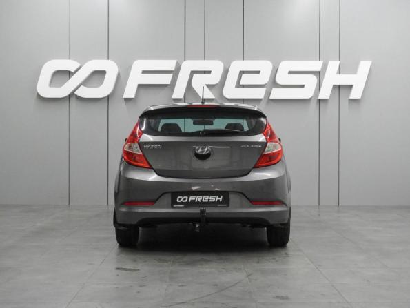Hyundai Solaris I Рестайлинг с пробегом 2014 года, цена 897 000 рублей, 136071 км, хэтчбек, Автокод Объявления