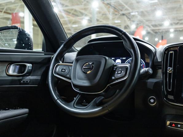 Volvo XC40 I с пробегом 2021 года, цена 3 199 700 рублей, 111846 км, внедорожник, Автокод Объявления