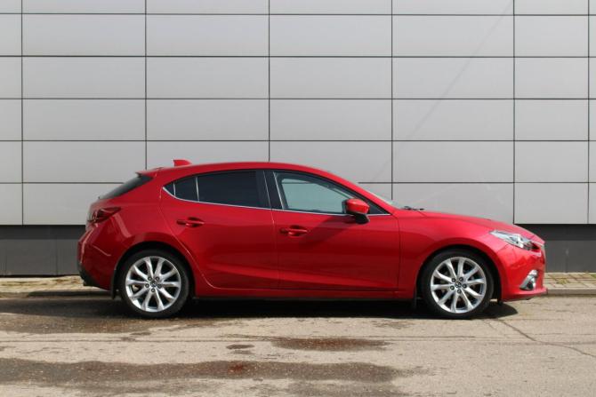 Mazda 3 III (BM) с пробегом 2013 года, цена 1 585 000 рублей, 101353 км, хэтчбек, Автокод Объявления