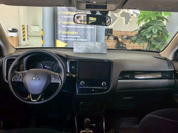 Mitsubishi Outlander III Рестайлинг 3 с пробегом 2020 года, цена 2 590 000 рублей, 128326 км, внедорожник, Автокод Объявления