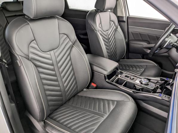 Kia Sorento IV Рестайлинг с пробегом 2024 года, цена 4 660 000 рублей, 45082 км, внедорожник, Автокод Объявления