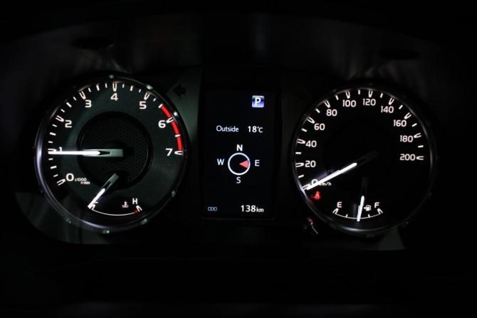 Toyota Hilux VIII Рестайлинг 2 с пробегом 2025 года, цена 7 400 000 рублей, 132 км, offers.body_type.unknown, Автокод Объявления