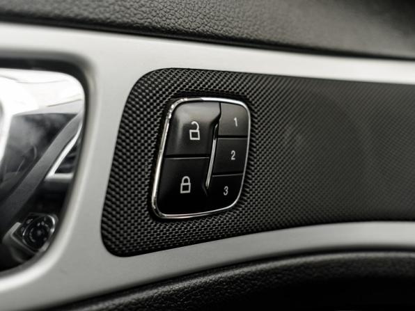 Ford Explorer V с пробегом 2012 года, цена 1 890 000 рублей, 210498 км, внедорожник, Автокод Объявления