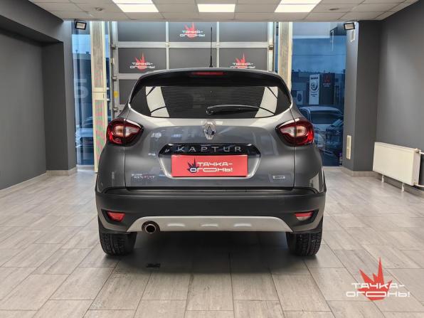 Renault Kaptur I с пробегом 2017 года, цена 1 528 000 рублей, 134000 км, внедорожник, Автокод Объявления
