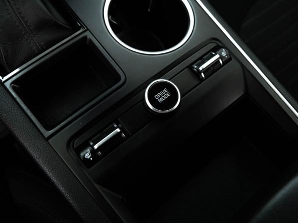 Kia K5 III с пробегом 2021 года, цена 1 600 000 рублей, 212500 км, седан, Автокод Объявления