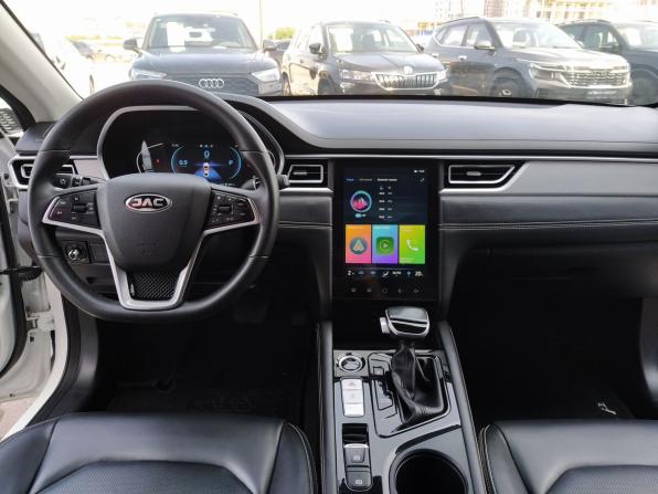 JAC J7 I с пробегом 2023 года, цена 1 029 000 рублей, 117289 км, лифтбек, Автокод Объявления