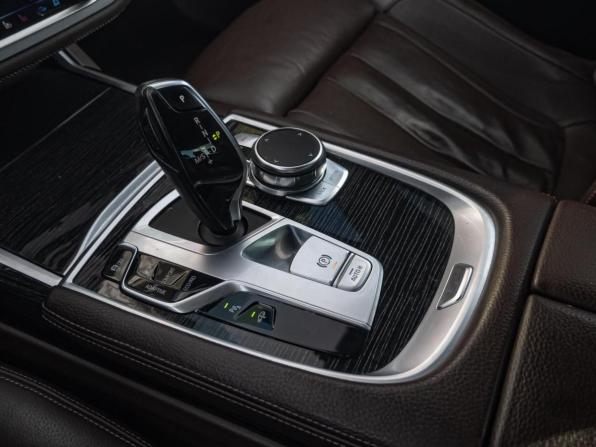 BMW 7 серии VI (G11/G12) с пробегом 2018 года, цена 3 675 000 рублей, 126014 км, седан, Автокод Объявления