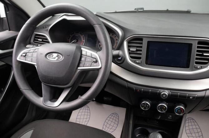 Lada (ВАЗ) Vesta I Рестайлинг (NG) с пробегом 2024 года, цена 1 499 000 рублей, 10258 км, седан, Автокод Объявления
