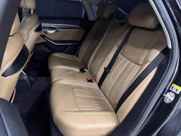 Audi A8 IV (D5) с пробегом 2018 года, цена 5 599 000 рублей, 86000 км, седан, Автокод Объявления