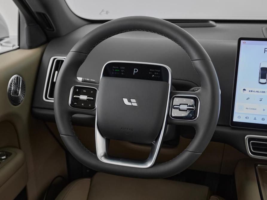 Li Auto (Lixiang) L6 Москва  - изображение 11