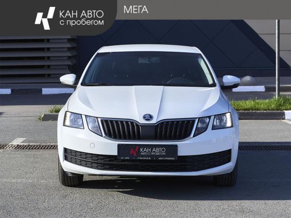 Skoda Octavia III (A7) Рестайлинг с пробегом 2018 года, цена 1 300 000 рублей, 237130 км, лифтбек, Автокод Объявления
