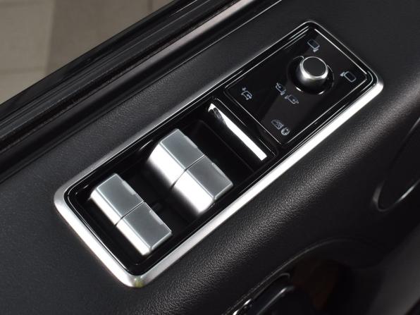 Land Rover Range Rover IV Рестайлинг с пробегом 2018 года, цена 6 534 995 рублей, 69064 км, внедорожник, Автокод Объявления