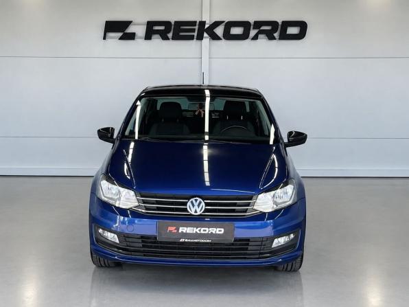 Volkswagen Polo V Рестайлинг с пробегом 2018 года, цена 1 749 000 рублей, 64803 км, седан, Автокод Объявления