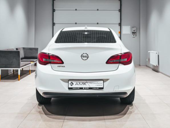 Opel Astra J Рестайлинг с пробегом 2013 года, цена 637 899 рублей, 217293 км, седан, Автокод Объявления