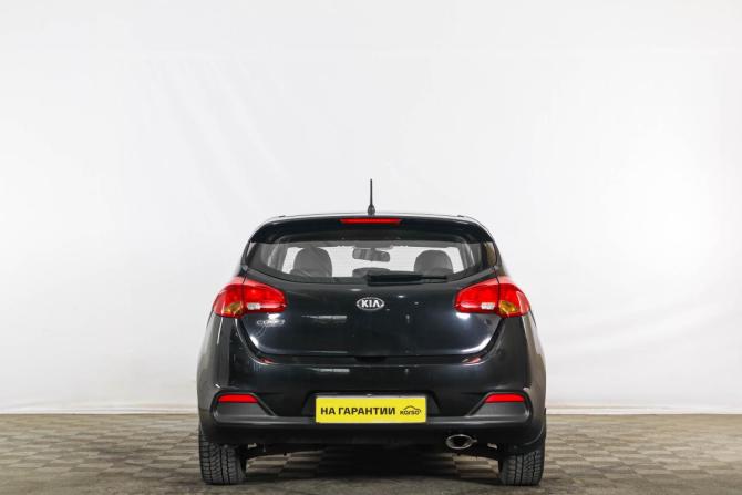 Kia Ceed II с пробегом 2013 года, цена 999 000 рублей, 270000 км, хэтчбек, Автокод Объявления