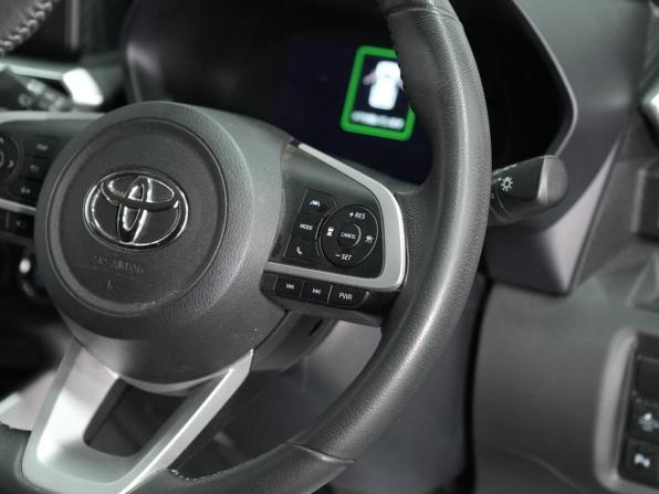 Toyota Raize I с пробегом 2020 года, цена 1 930 000 рублей, 38800 км, внедорожник, Автокод Объявления