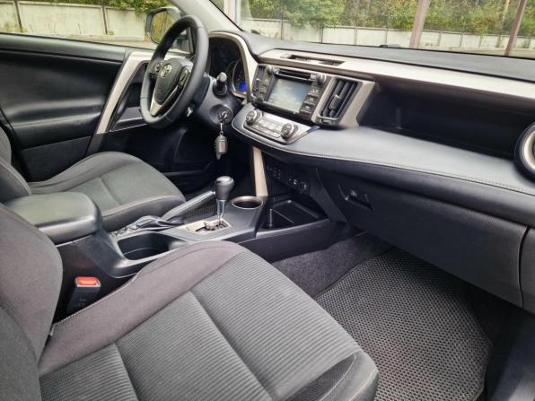Toyota RAV4 IV (XA40) с пробегом 2015 года, цена 1 999 500 рублей, 198000 км, внедорожник, Автокод Объявления