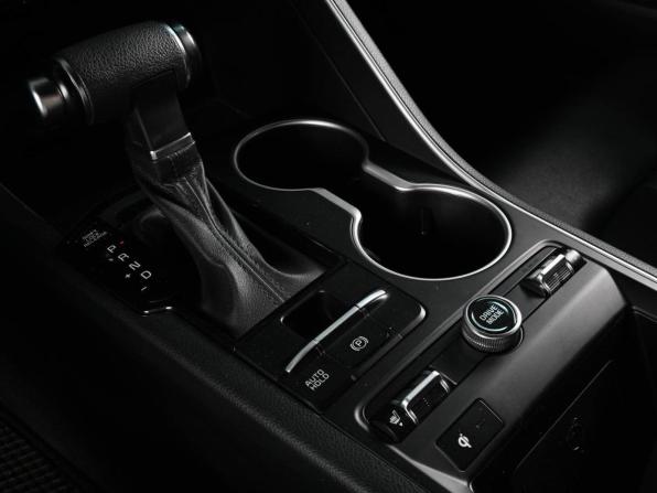 Kia K5 III с пробегом 2022 года, цена 2 948 000 рублей, 60156 км, седан, Автокод Объявления