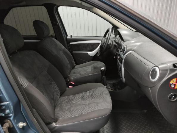Renault Logan I Рестайлинг с пробегом 2011 года, цена 395 000 рублей, 178495 км, седан, Автокод Объявления