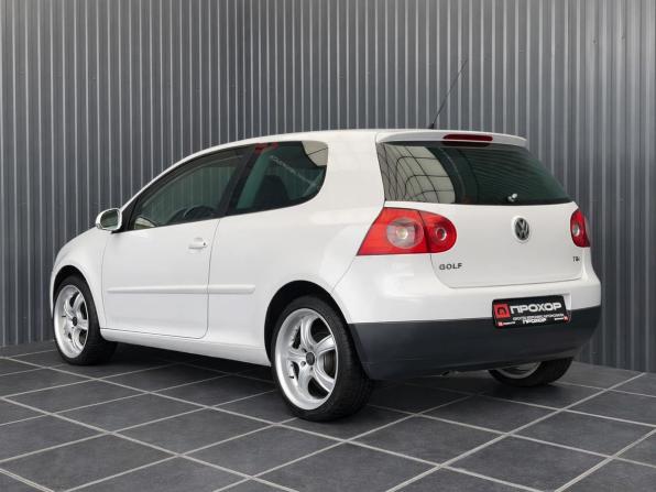 Volkswagen Golf V с пробегом 2008 года, цена 450 000 рублей, 274120 км, хэтчбек, Автокод Объявления