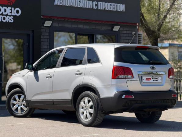 Kia Sorento II с пробегом 2009 года, цена 1 330 000 рублей, 232555 км, внедорожник, Автокод Объявления