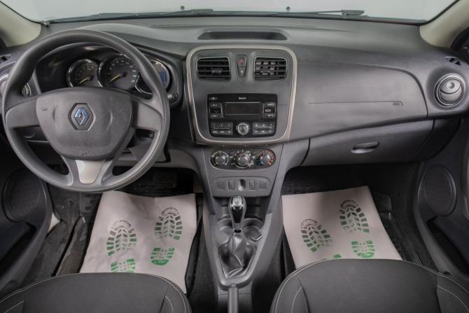 Renault Logan II с пробегом 2017 года, цена 1 029 000 рублей, 55000 км, седан, Автокод Объявления