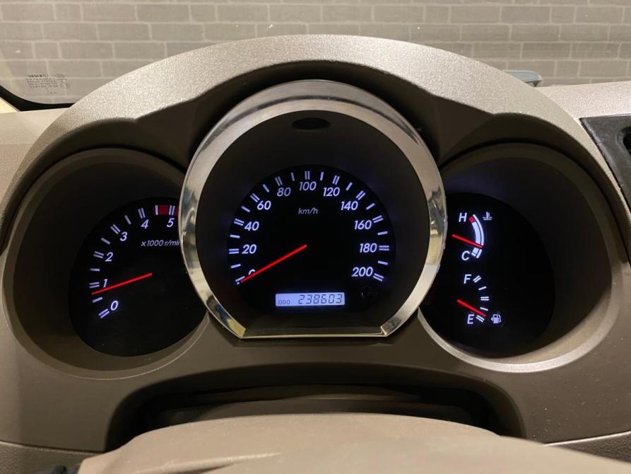 Toyota Fortuner I Рестайлинг Челябинск  - изображение 19