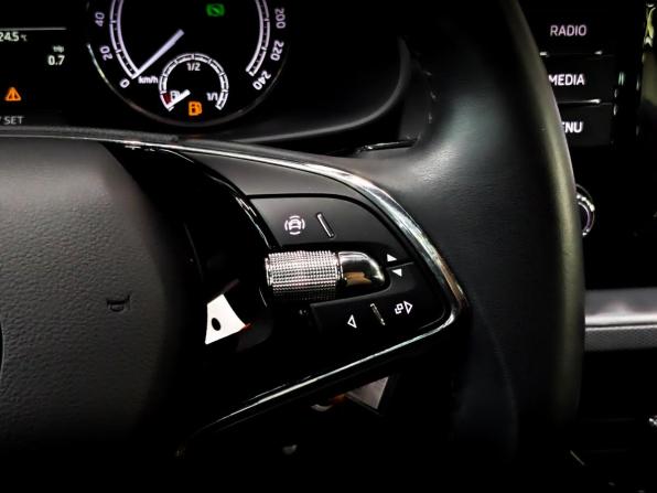 Skoda Rapid II с пробегом 2022 года, цена 1 540 000 рублей, 113621 км, лифтбек, Автокод Объявления