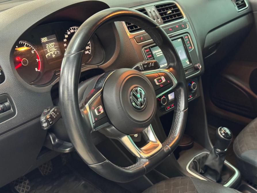 Volkswagen Polo V Рестайлинг Набережные Челны  - изображение 11