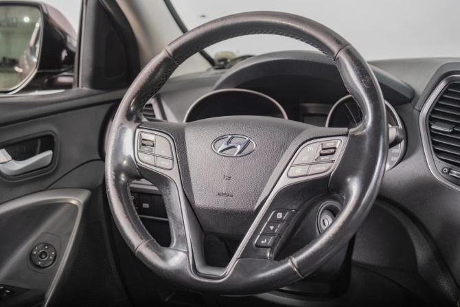 Hyundai Santa Fe III с пробегом 2015 года, цена 2 229 000 рублей, 203000 км, внедорожник, Автокод Объявления