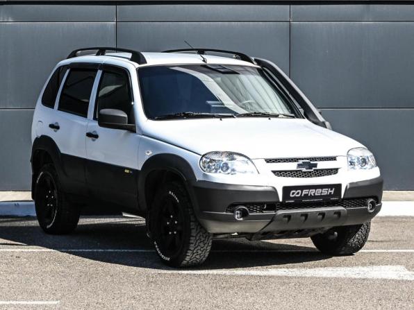 Chevrolet Niva I Рестайлинг с пробегом 2016 года, цена 799 000 рублей, 92049 км, внедорожник, Автокод Объявления