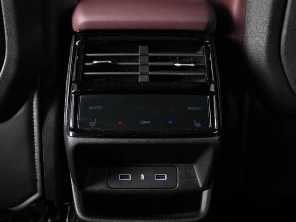 Geely Monjaro I с пробегом 2023 года, цена 3 199 000 рублей, 61053 км, внедорожник, Автокод Объявления