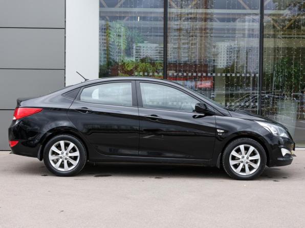 Hyundai Solaris I Рестайлинг с пробегом 2016 года, цена 1 049 000 рублей, 137247 км, седан, Автокод Объявления